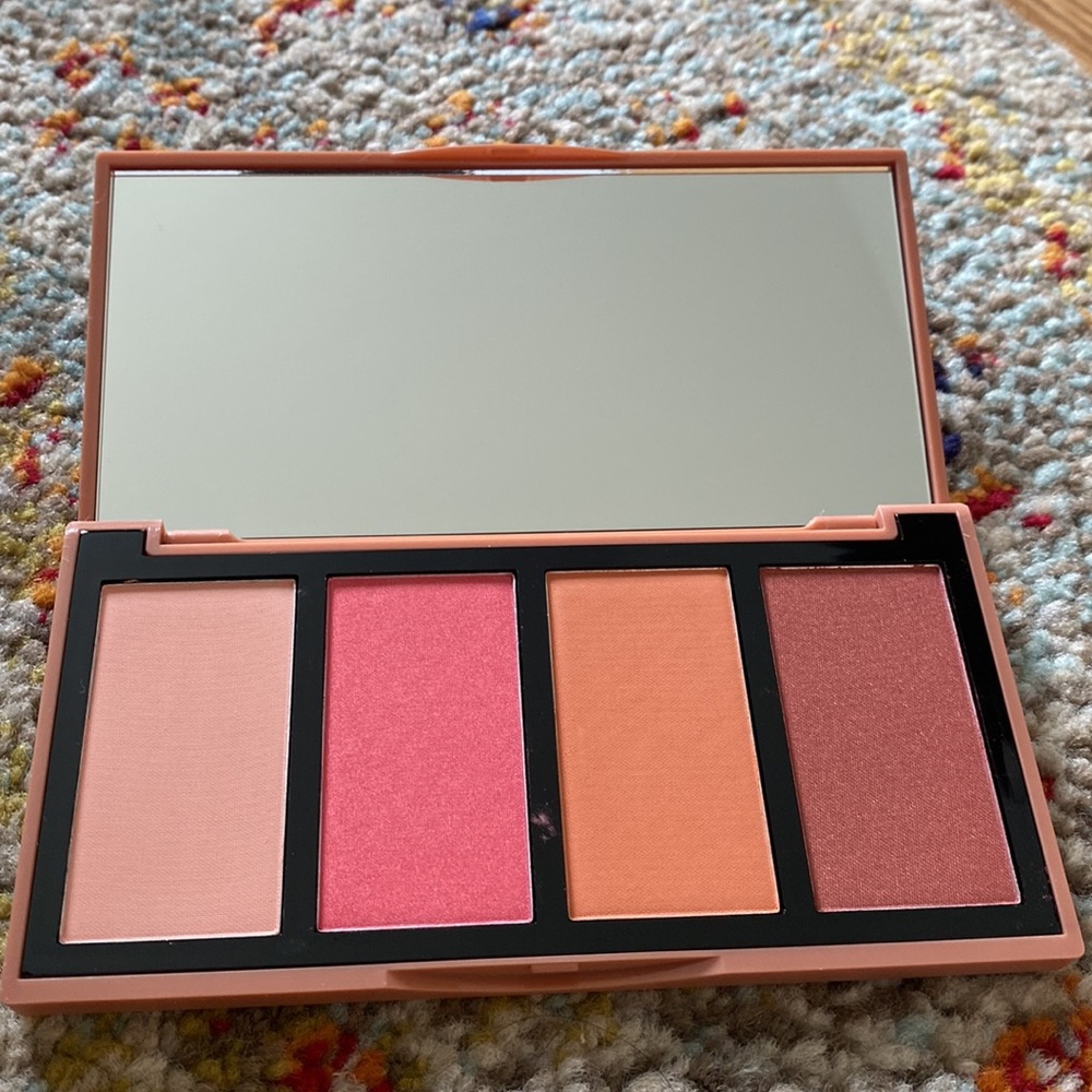 Violet Voss Whispering Rose Face Palette